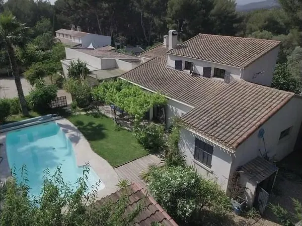Maison à vendre 7 pièces SANARY SUR MER (83)