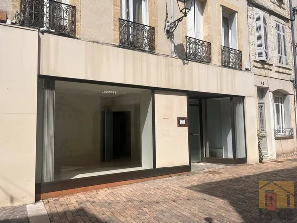 Vente local commercial avec vitrine, Agen hyper-centre