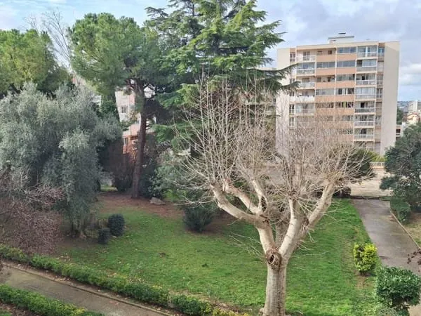 Appartement 4 pièces avec balcon et cave