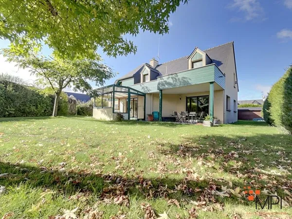 Maison Cintre 7 pièce(s) , 5 chambres, possibilité 6, de 202 m2