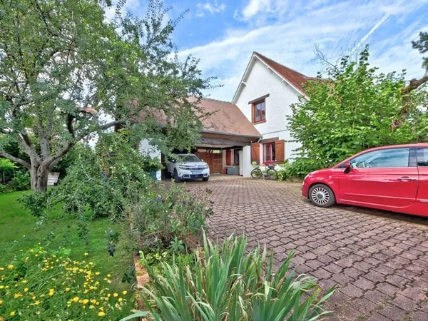 Charmante maison de 195m2 Hab (270m2 utiles) entièrement rénov