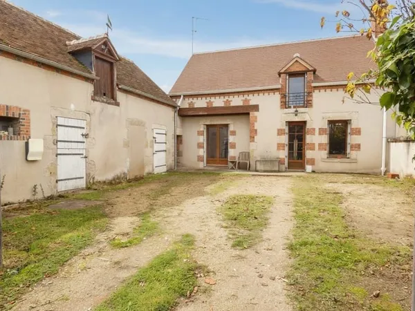 Maison de pays 5 pièces, proche commerces et école