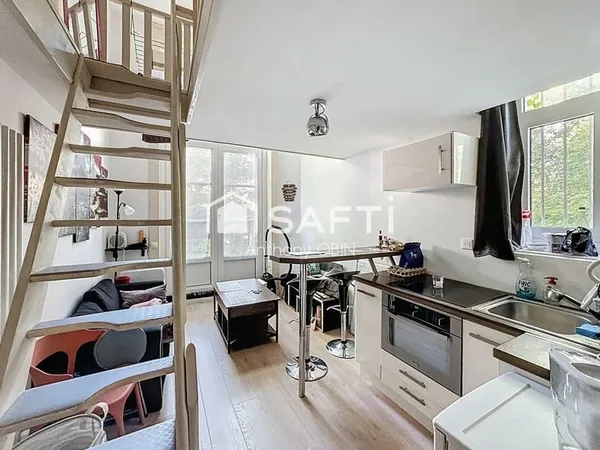 Appartement t1, place de parking, cave, un extérieur