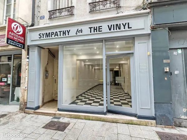 Commerce 31 m²