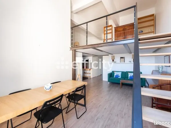 Loft 3 pièces 90 m²