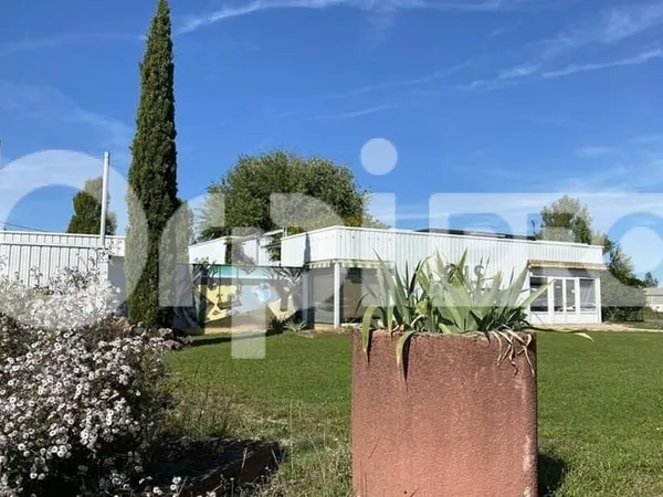 Local commercial 127 m²