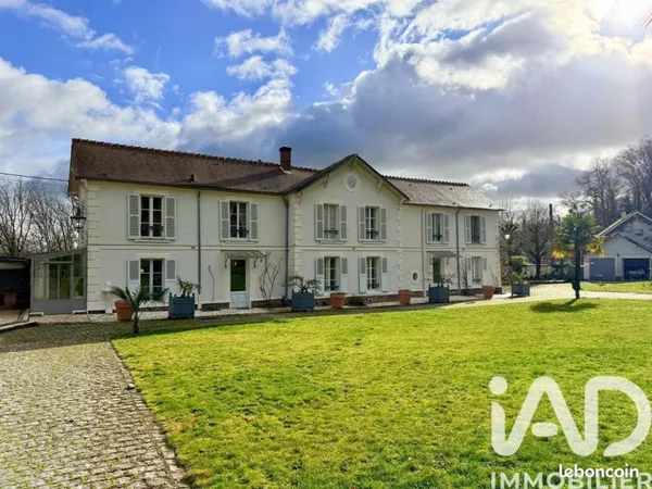 Maison 9 pièces 290 m²