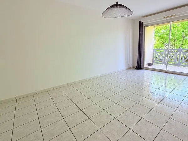 Appartement T2 et son terrasse