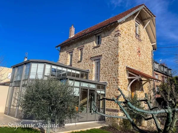 Villa 6 pièces 145 m²