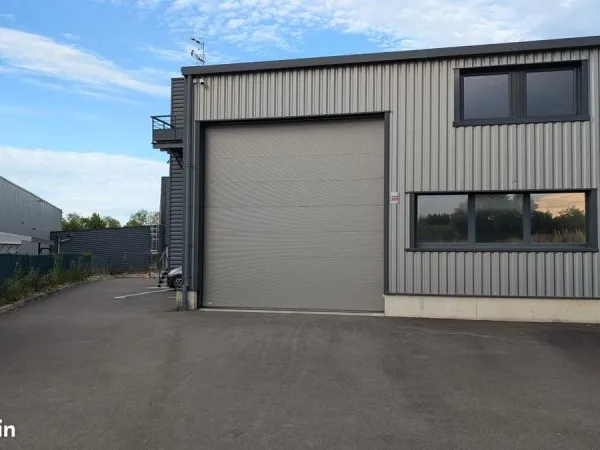 Local commercial - 214 m² _ Bons en Chablais - à 5 minutes de la gare de Bons en Chablais