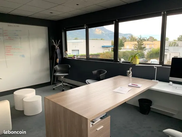 8 Bureaux d'exception à Montbonnot - Vue panoramique - Calme - 10 places de Parking