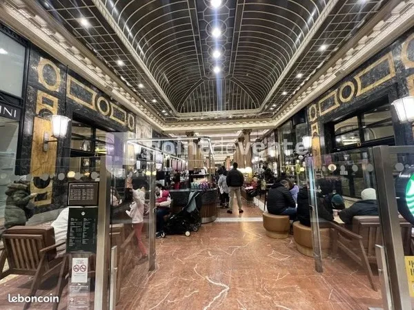 Commerce beauté/coiffure 28 m²