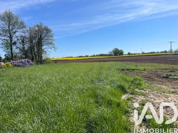 Terrain 868 m²