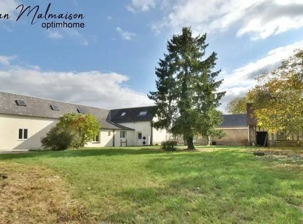 Maison 8 pièces 250 m²