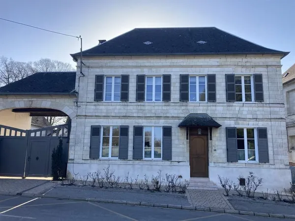 Vente Maison en pierre de taille 14 pièces