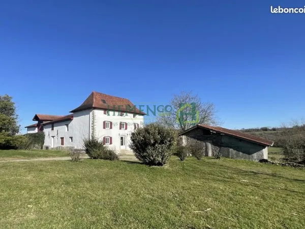 Maison 13 pièces 283 m²