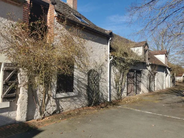 PROPRIÉTÉ DE 2.5HA AVEC ÉTANG