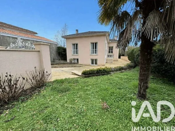 Maison 9 pièces 293 m²