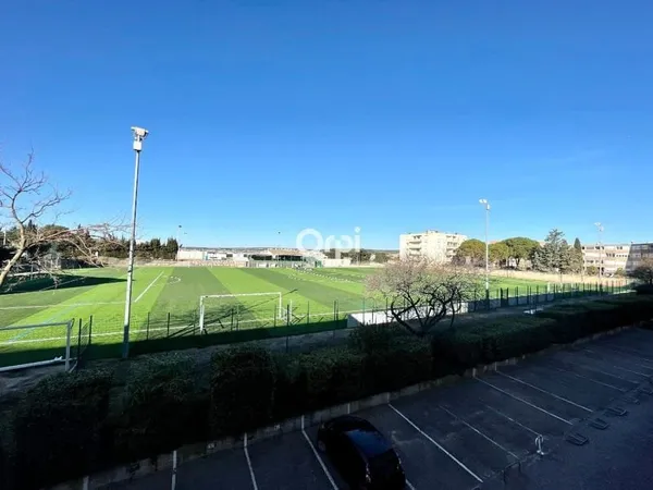 Grand studio 22.32 m2, vue dégagée
