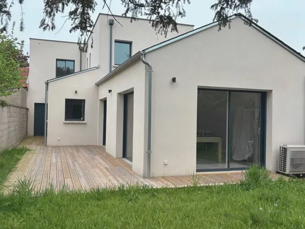 Maison 5 pièces 140 m²