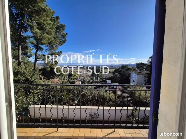 Propriété 4 pièces 140 m²