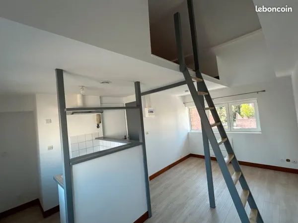 Studio Mezzanine 19 m2 à Armentières