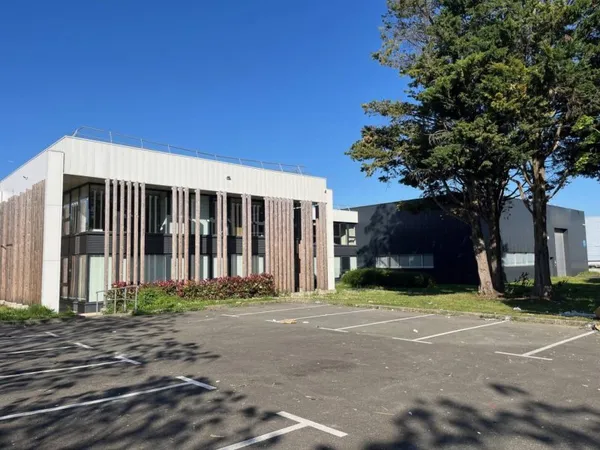 Bureaux 2250 m²