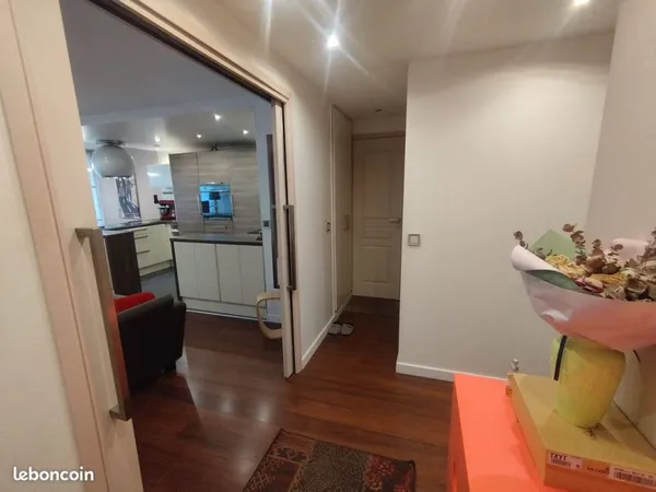 Appartement lumineux 82m2