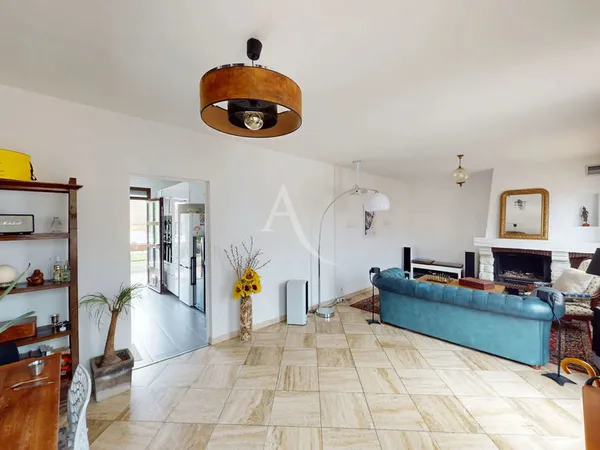 Maison Orleans 6 pièce(s) 121 m2 avec jardin.