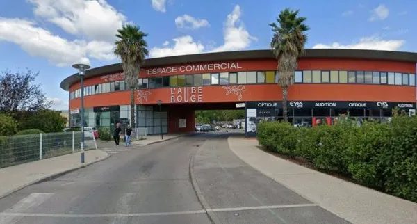 A louer : Local professionnel neuf