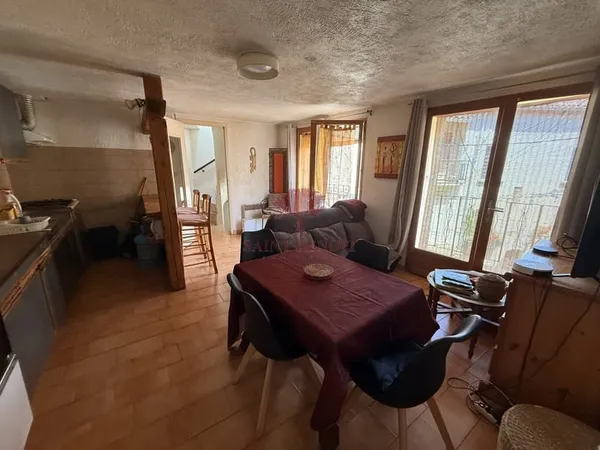 A VENDRE MAISON DE VILLAGE LODEVE IDEAL INVESTISSEUR