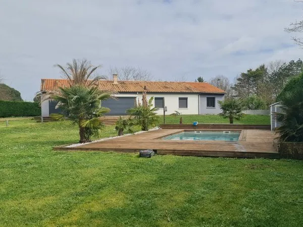 Maison traditionnelle 7 pièces 160 m²