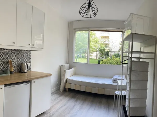 Loue chambre meublée RDC 10m² Paris 17