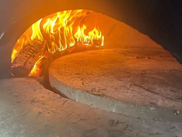 Pizzeria au feu de bois à emporter - La Ciotat plage