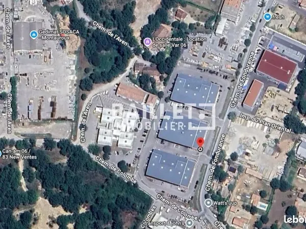Local commercial 1000 m² Montauroux