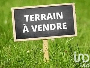 Terrain 820 m²