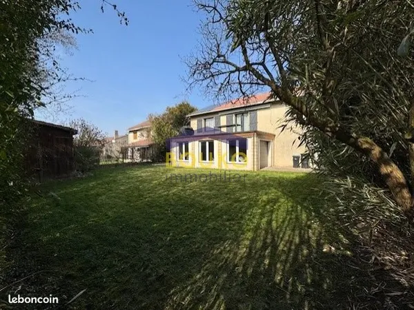 Pavillon 6 pièces 135 m²