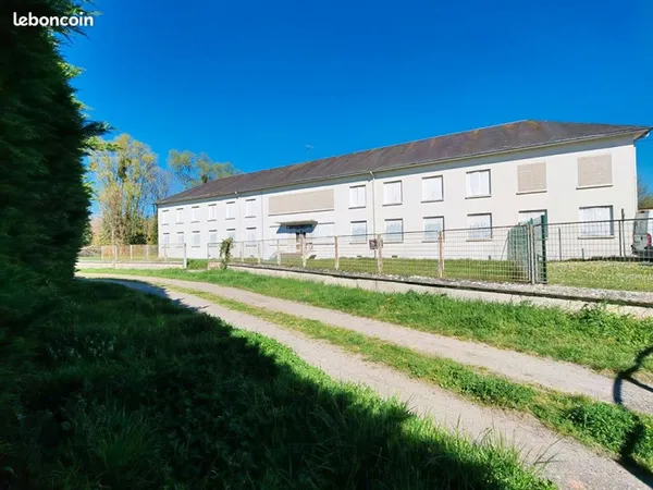 Maison 52 pièces 530 m²