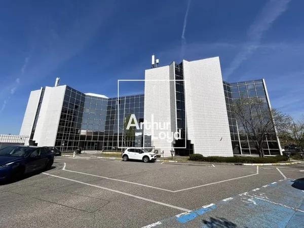 Bureaux 1385 m²