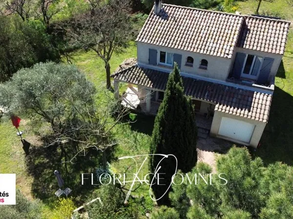 Villa indépendante 101m2 avec magnifique terrain divisible - 4 chambres - Douzens
