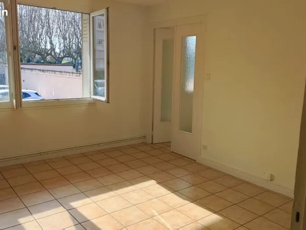 Idéal premier achat - 3 pièces avec parking et cave