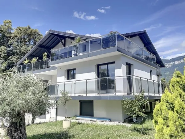 Appartement de standing proche Golf