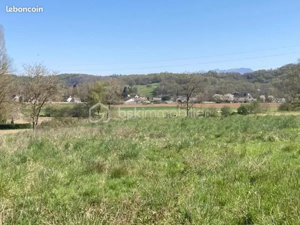 Terrain 1 471 m² Juillan