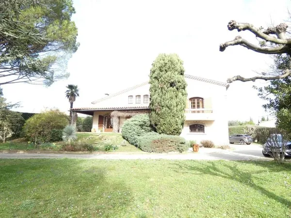 Maison 6 pièces 140 m²
