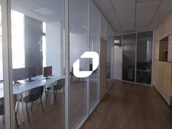 Bureaux 89 m²