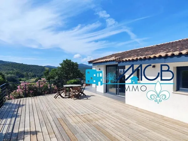 Maison de plain pied avec vue dégagée