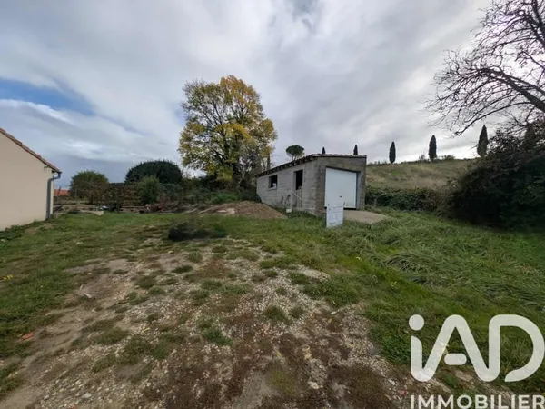 Terrain 204 m²