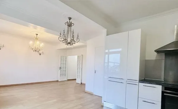 Appartement 5 pièces 77 m²