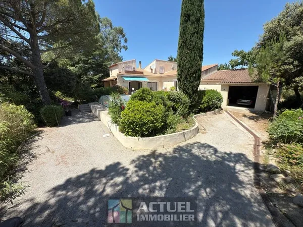 A vendre à 20 minutes de Montpellier, maison avec piscine su