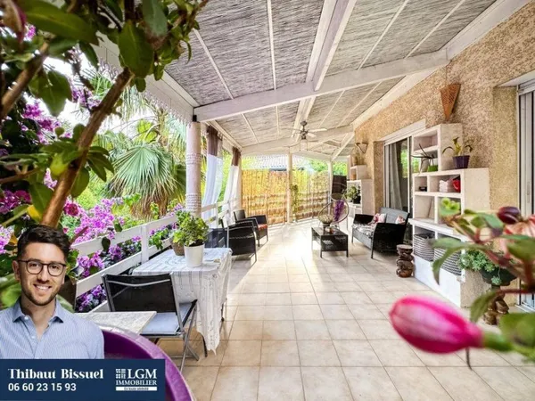 Maison 8 pièces 250 m²